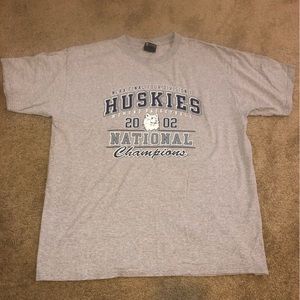 2002 UConn Huskies Championship t-shirt